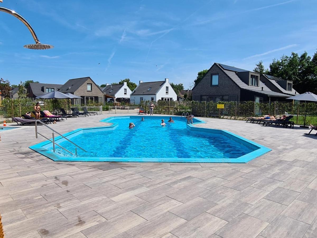Chalet 536 Op Recreatiepark De Wielen Синт-Мартен Экстерьер фото